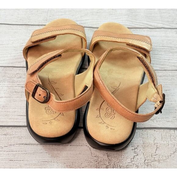 SAS Women’s Nudu Dawn Heel Strap Sandals Gold Tan Leather Adjustable Size 8M - Picture 5 of 9